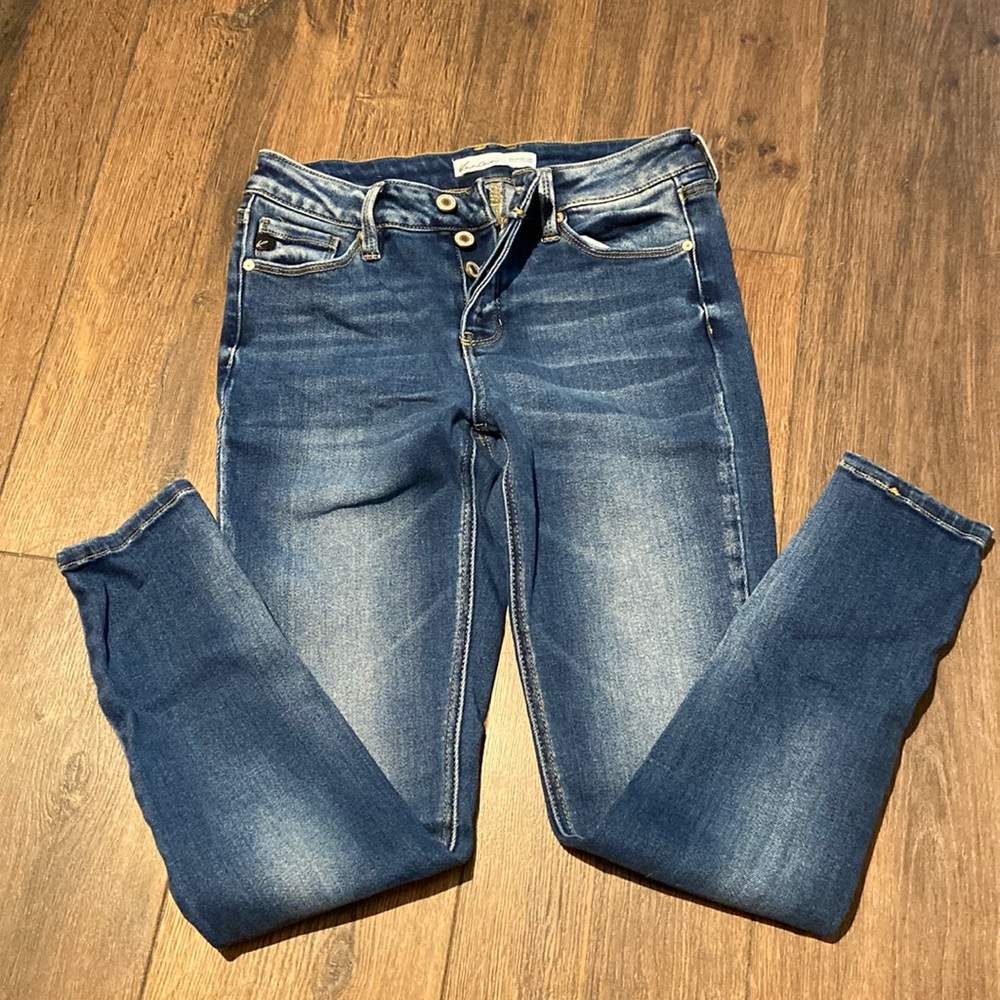 KanCan jeans sz 27